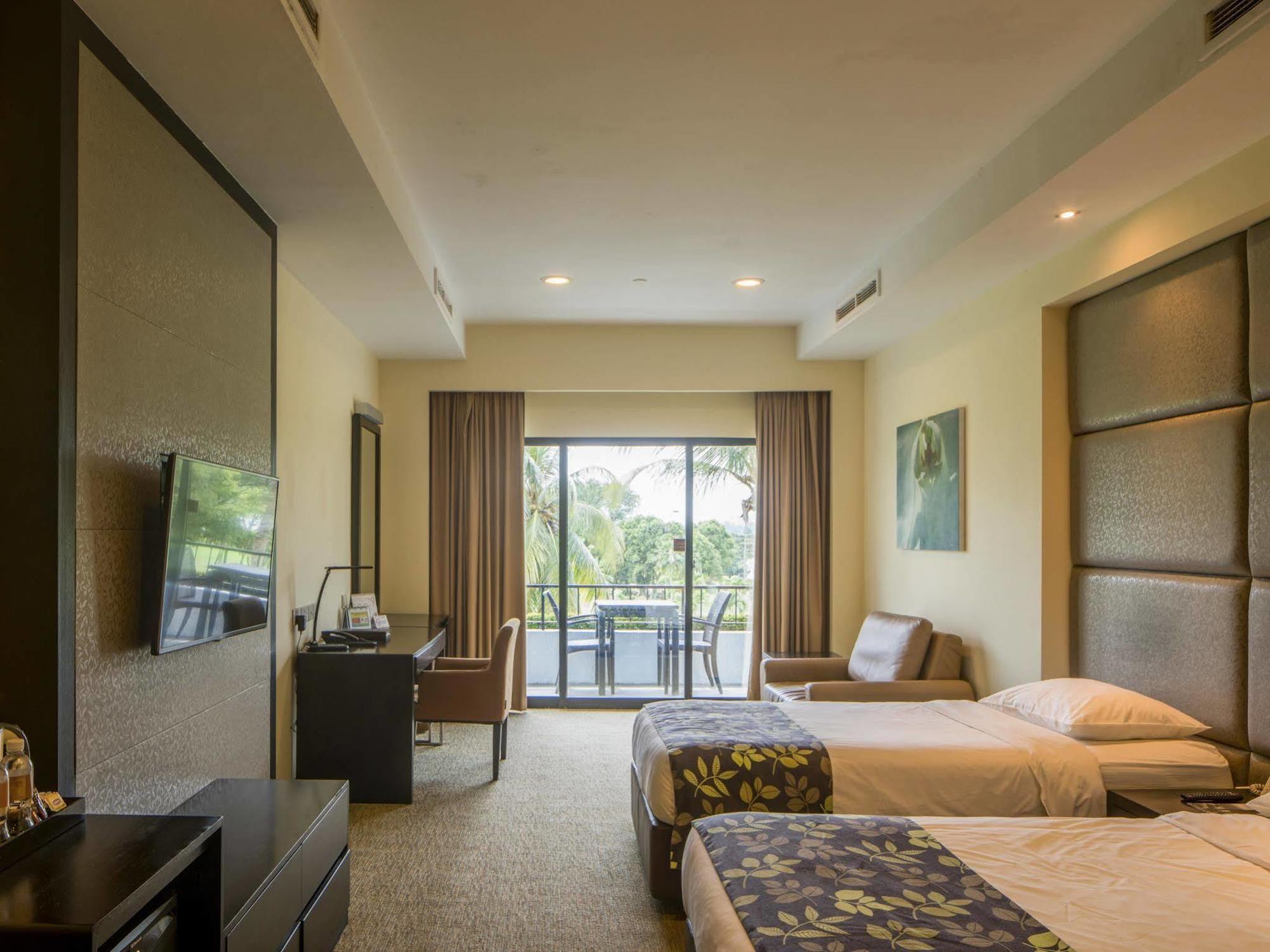 Orchid Country Club Hotel Singapore Exterior photo